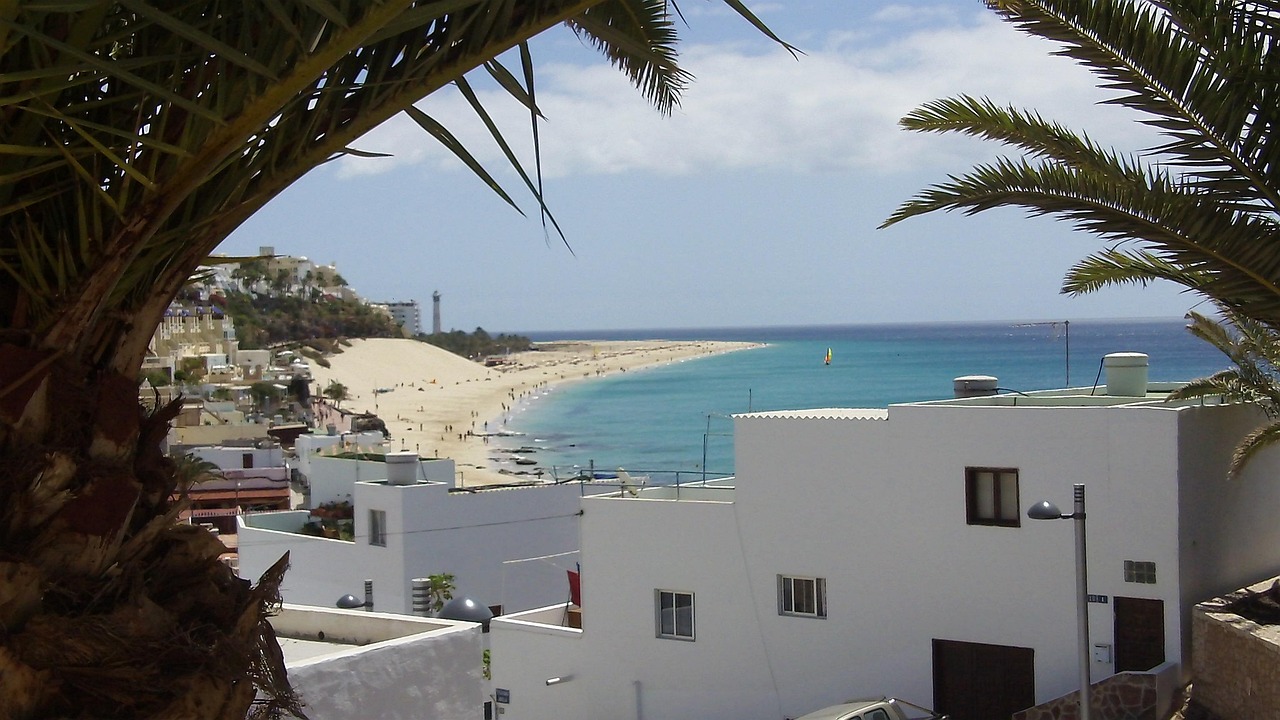 El turismo en Canarias sigue al alza: 7,77 millones de pernoctaciones en abril